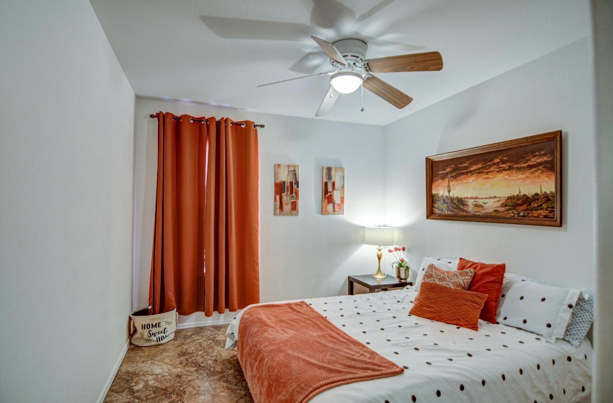 Route 66 Oasis In Downtown Gilbert With Heated Pool & Mini Golf Villa Kültér fotó