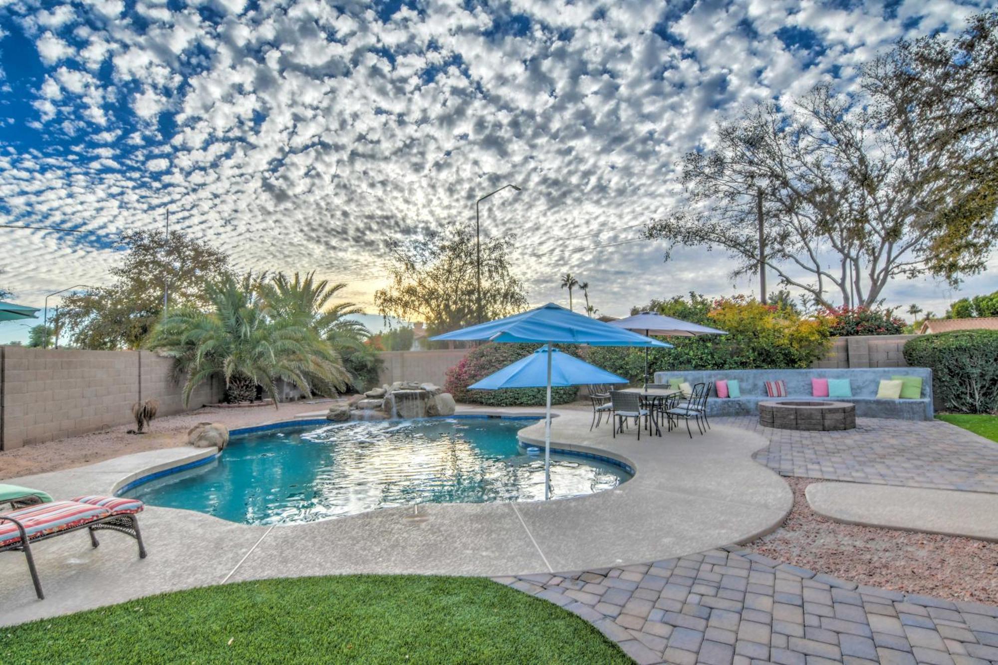 Route 66 Oasis In Downtown Gilbert With Heated Pool & Mini Golf Villa Kültér fotó